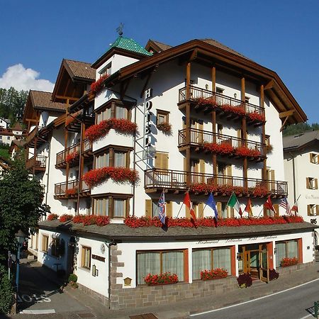 Hotel Dolomiti Madonna Ortisei Exteriör bild